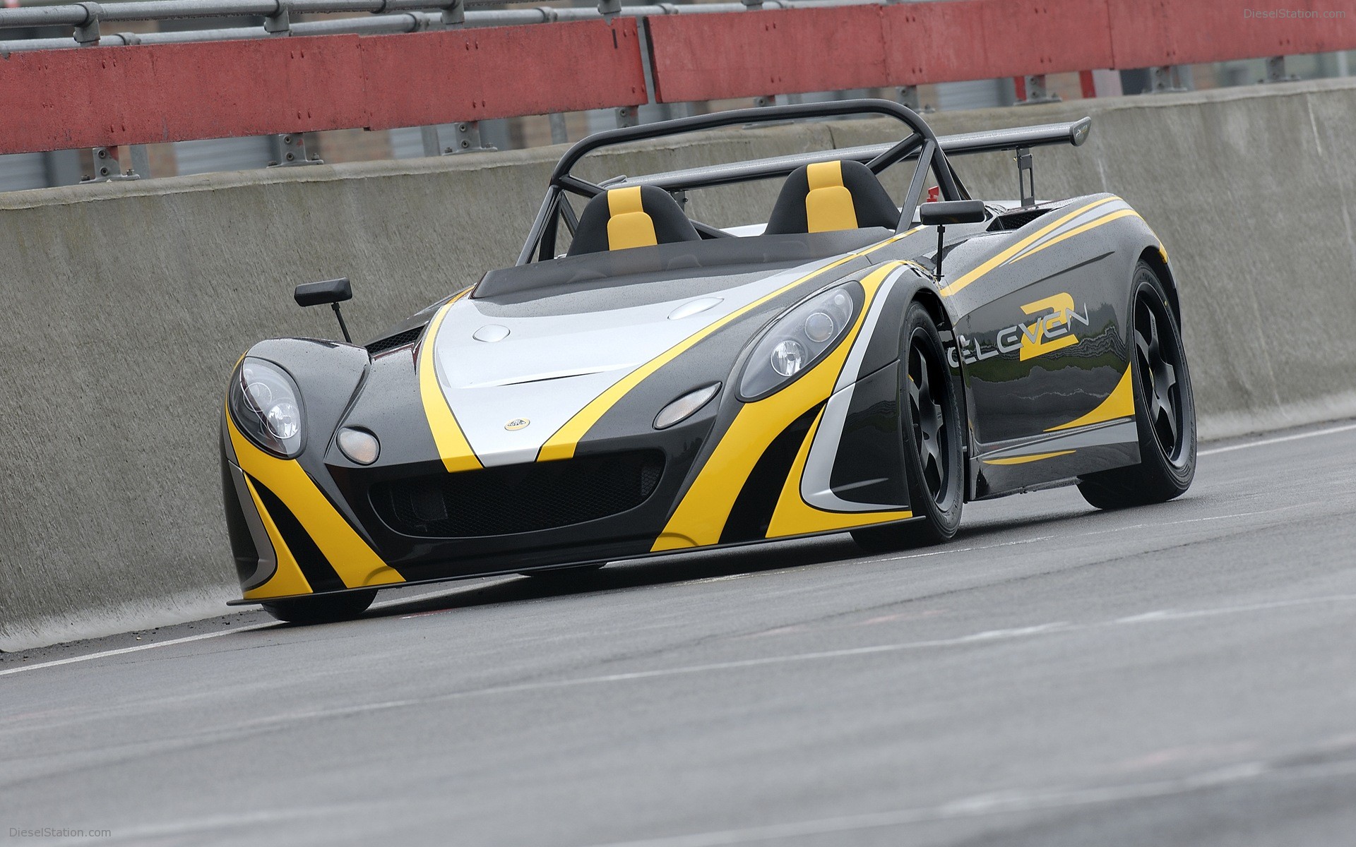 Lotus 2 Eleven
